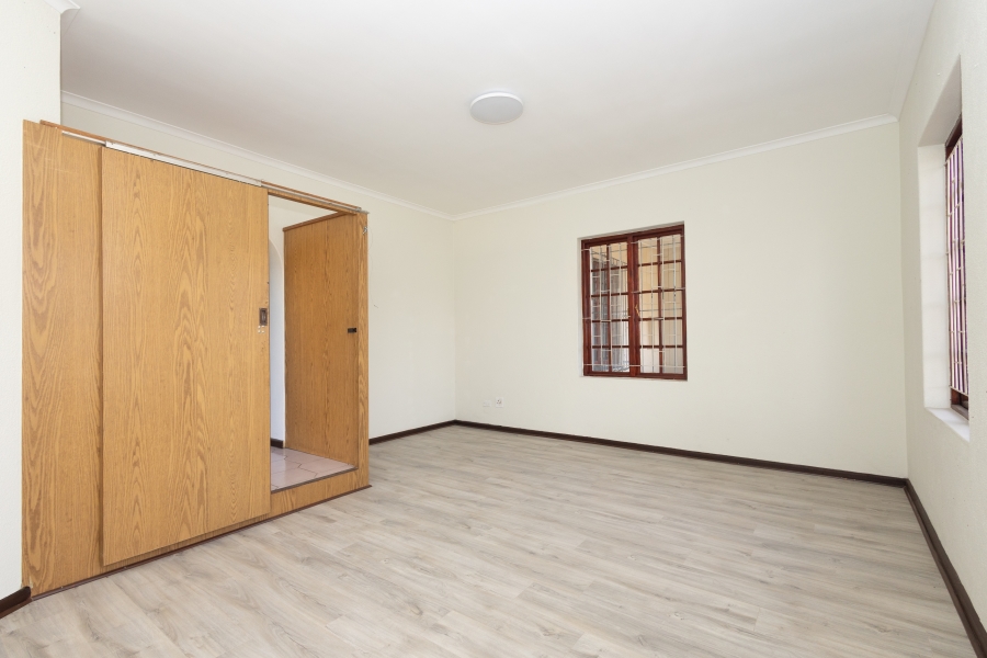 4 Bedroom Property for Sale in Ferndale Western Cape